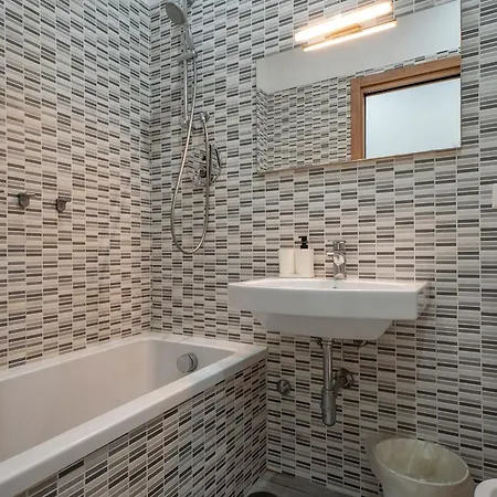 In Flats Montesanto Apartman